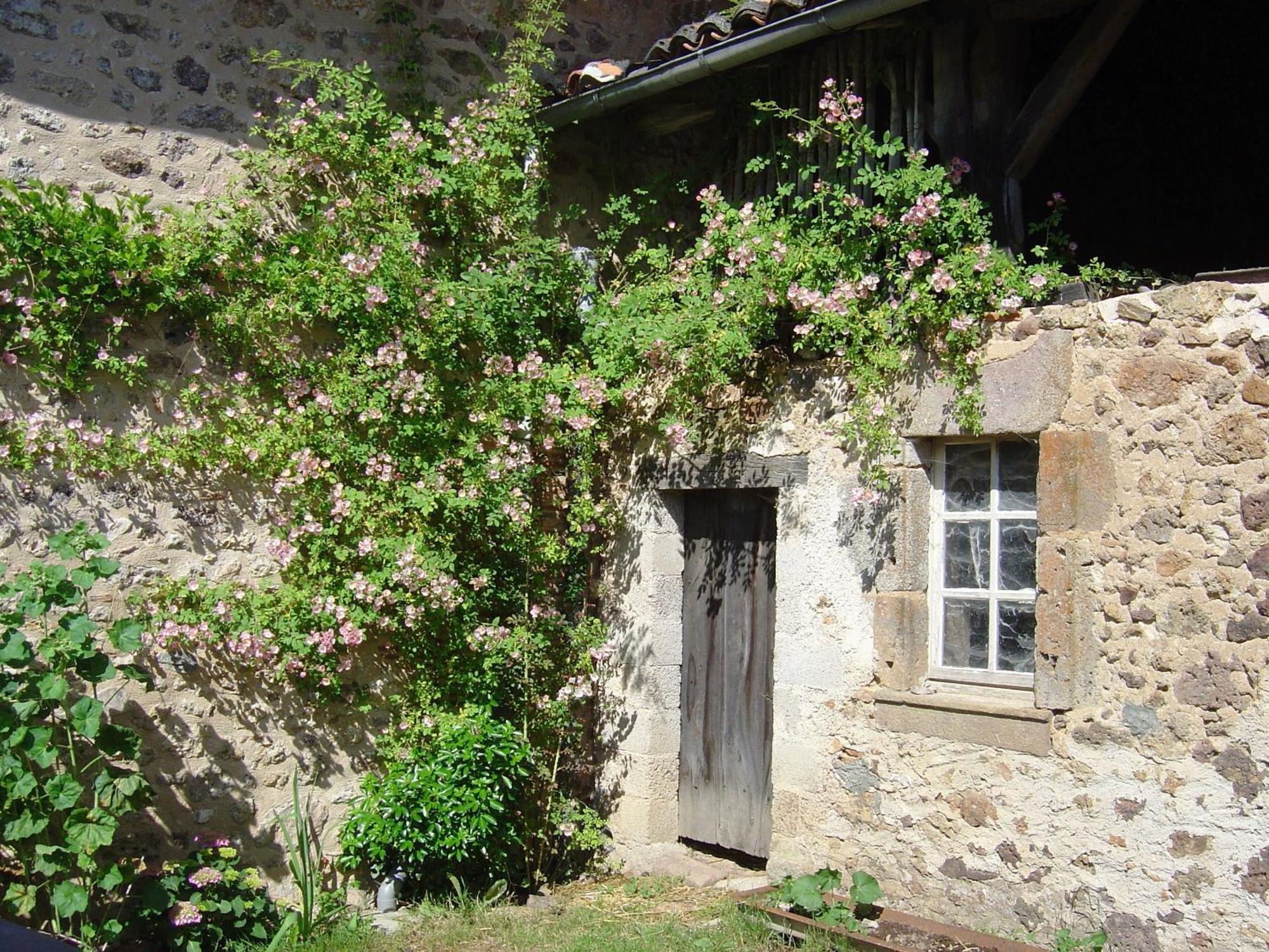 Bed and Breakfast Les Trois Chenes Videix Exteriér fotografie