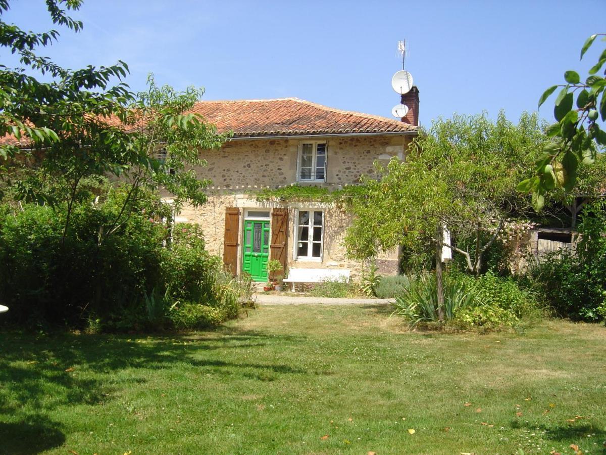 Bed and Breakfast Les Trois Chenes Videix Exteriér fotografie